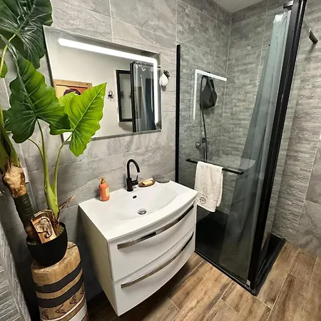 Feng Shui Deco Bali St Aygulf 3 *
